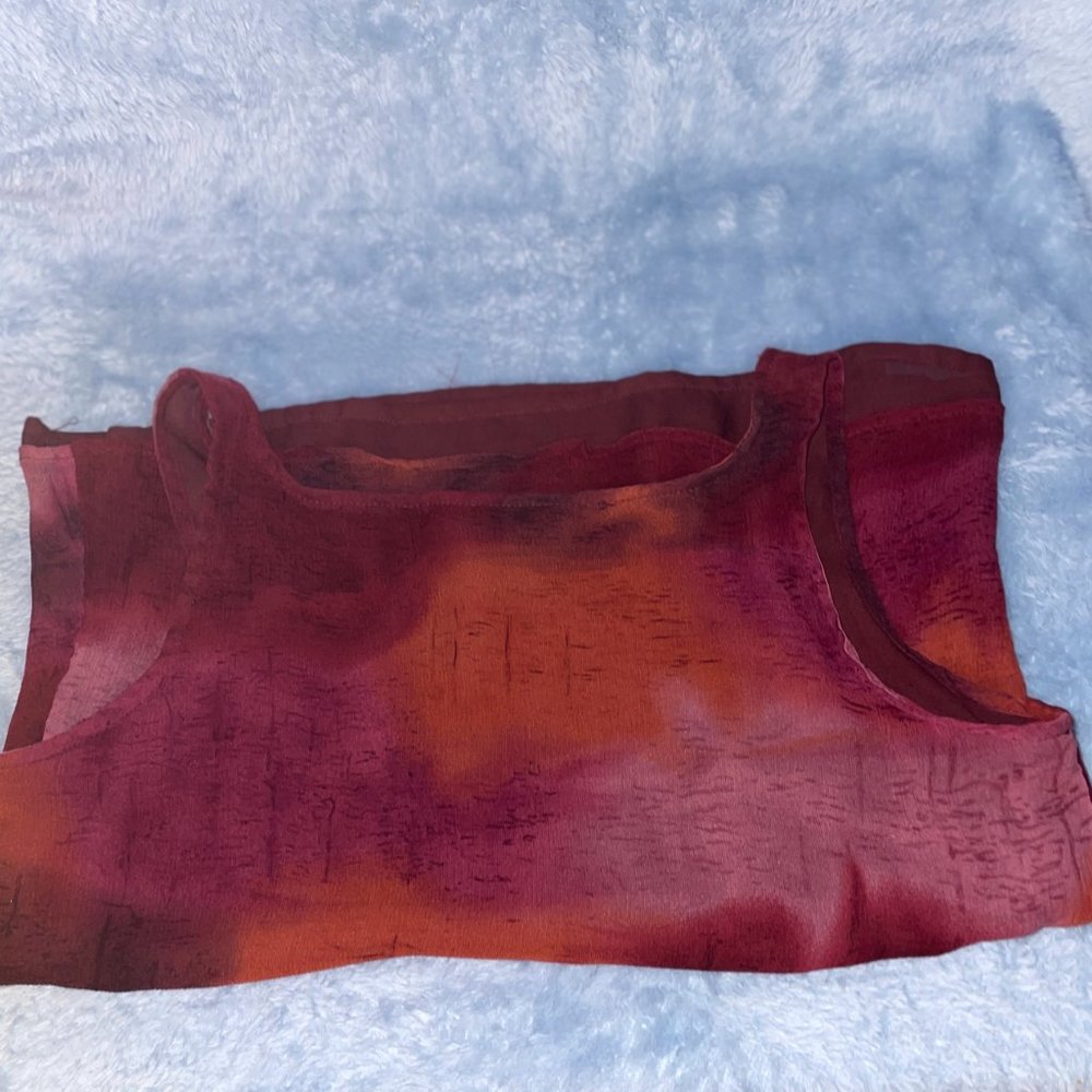 **** SOLD **** ✨5/$20✨ Women's Silk Tank Top - Picture 5 of 7